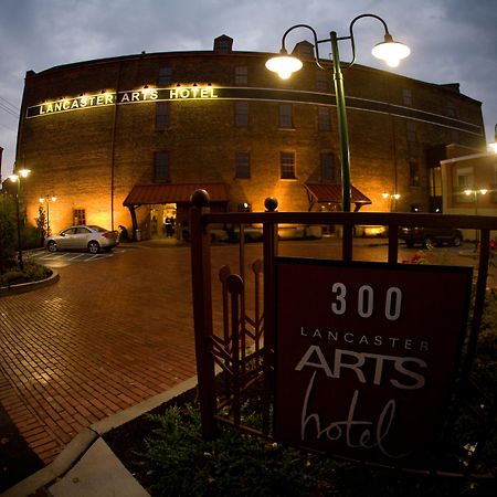 Lancaster Arts Hotel Екстер'єр фото