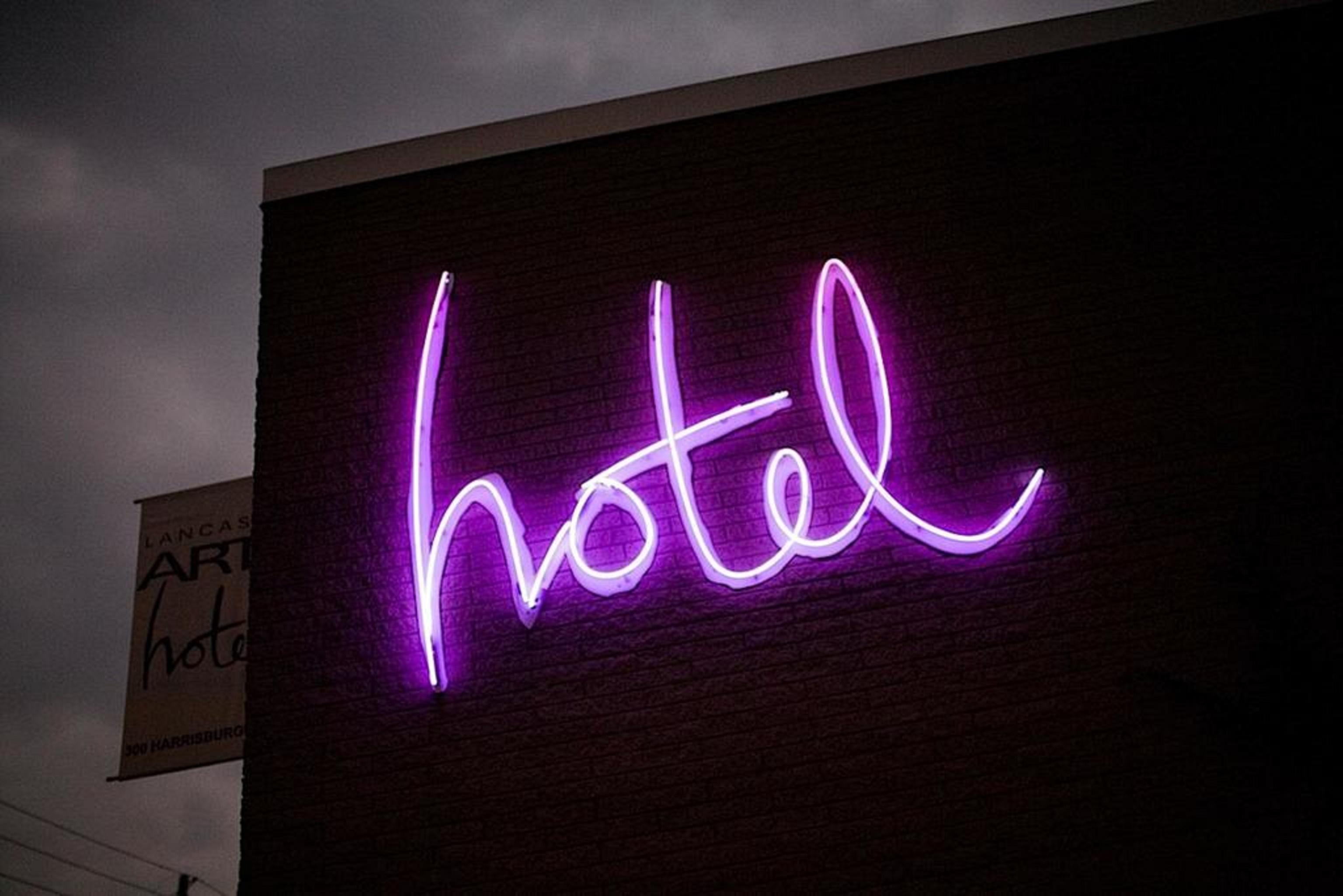 Lancaster Arts Hotel Екстер'єр фото
