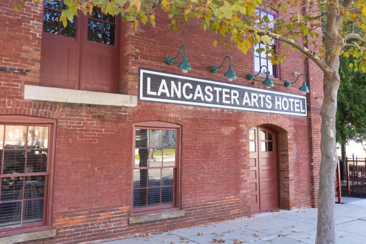 Lancaster Arts Hotel Екстер'єр фото
