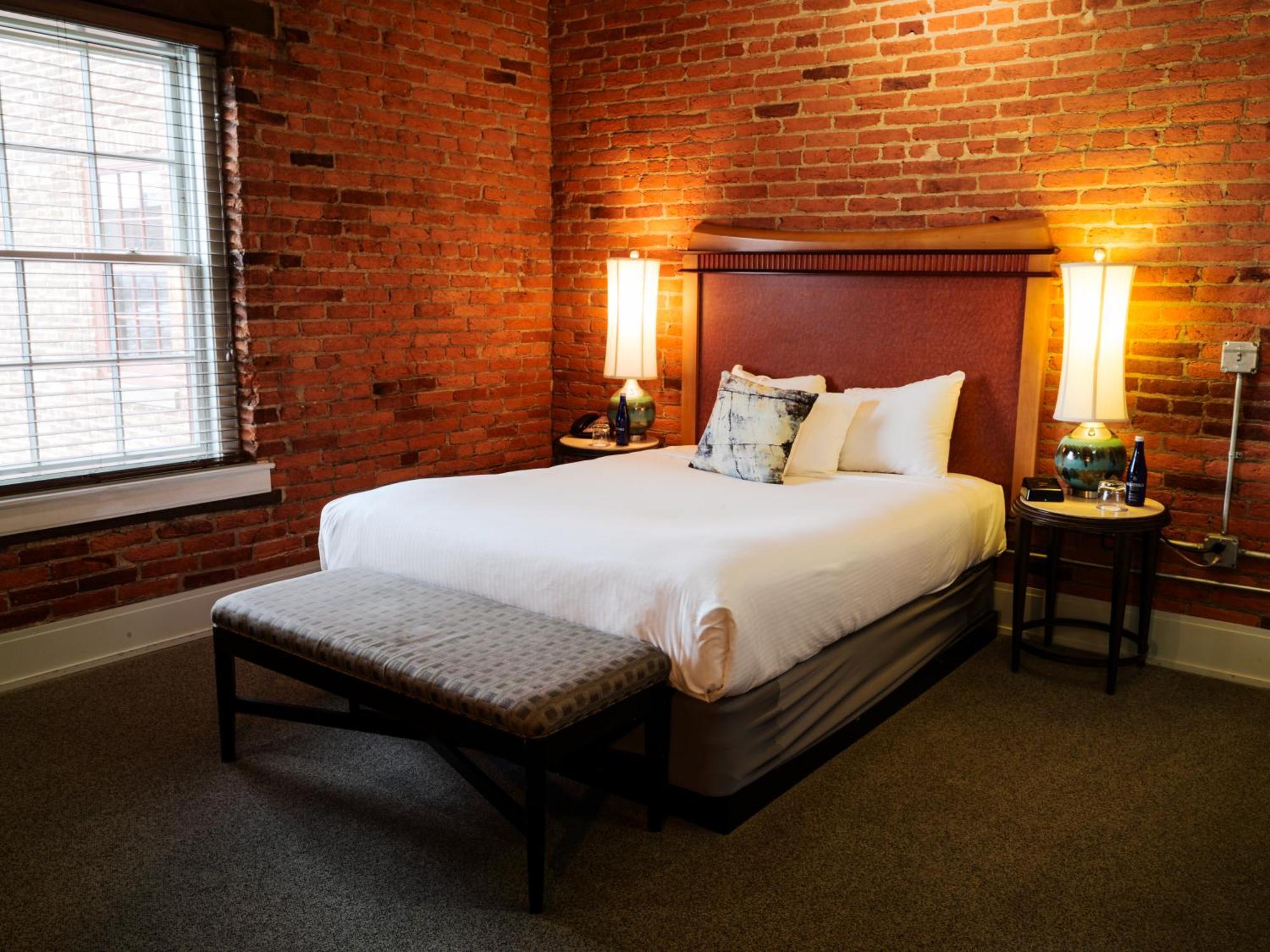 Lancaster Arts Hotel Екстер'єр фото